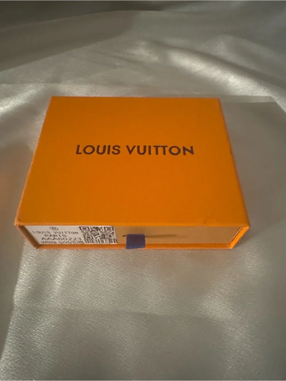 Louis Vuitton Damier Azur bifold wallet! In the cream colorway🔥New!